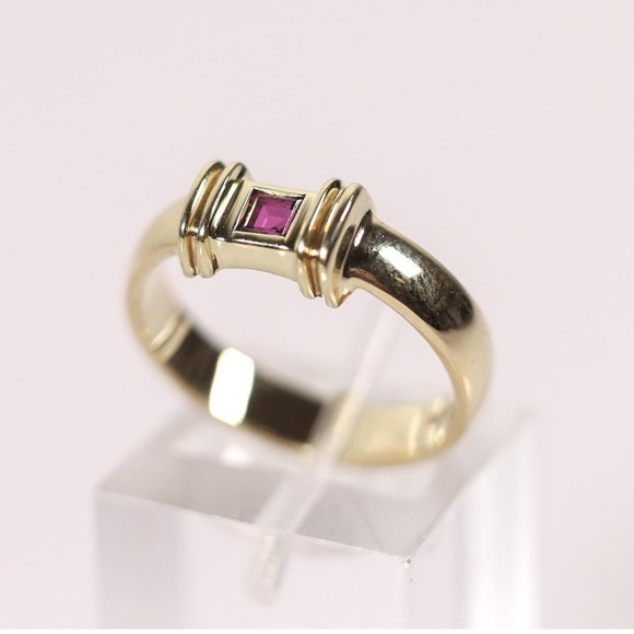 Tiffany & Co. Jewelry - A Tiffany & Co. 18-karat yellow gold ruby ring